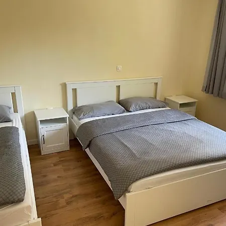 R41 - Tivoli Groundfloor Pensionat Ljubljana