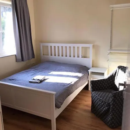R41 - Tivoli Groundfloor Pensionat 3*