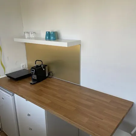 R41 - Tivoli Groundfloor 3* Lublana