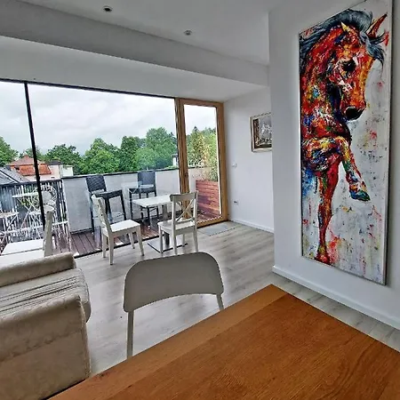 Pensjonat R41 - Tivoli Groundfloor 3*