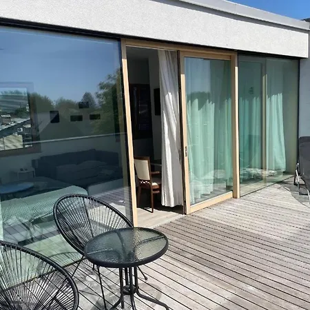 R41 - Tivoli Groundfloor Maison d'hôtes