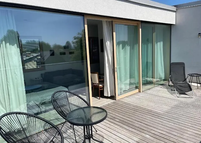 R41 - Tivoli Groundfloor بيت ضيافة