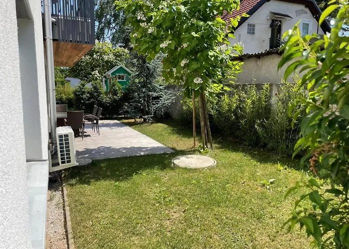 بيت ضيافة R41 - Tivoli Groundfloor