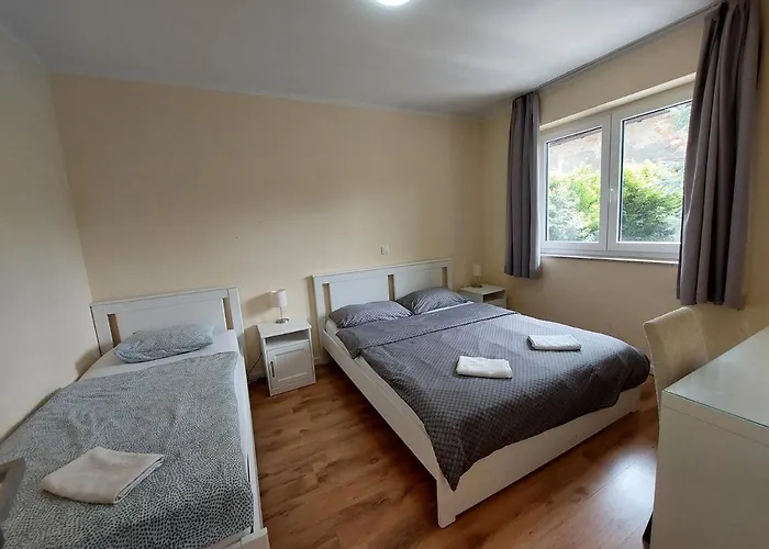 بيت ضيافة R41 - Tivoli Groundfloor 3*