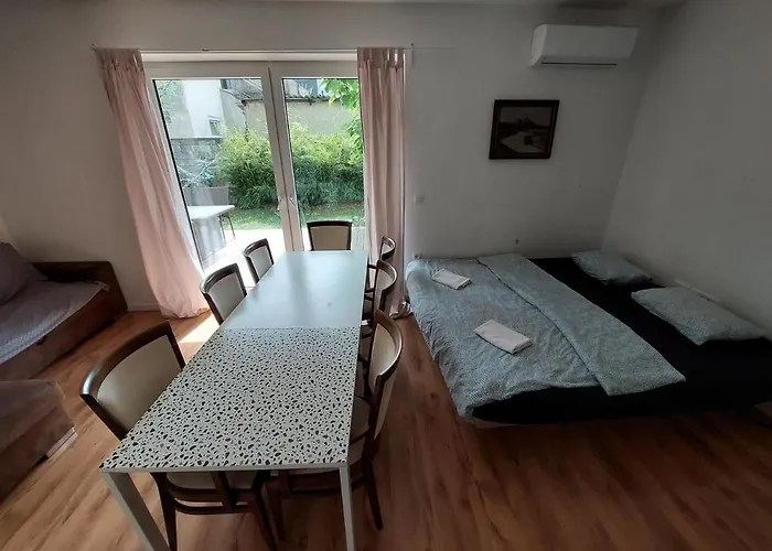 R41 - Tivoli Groundfloor 3*